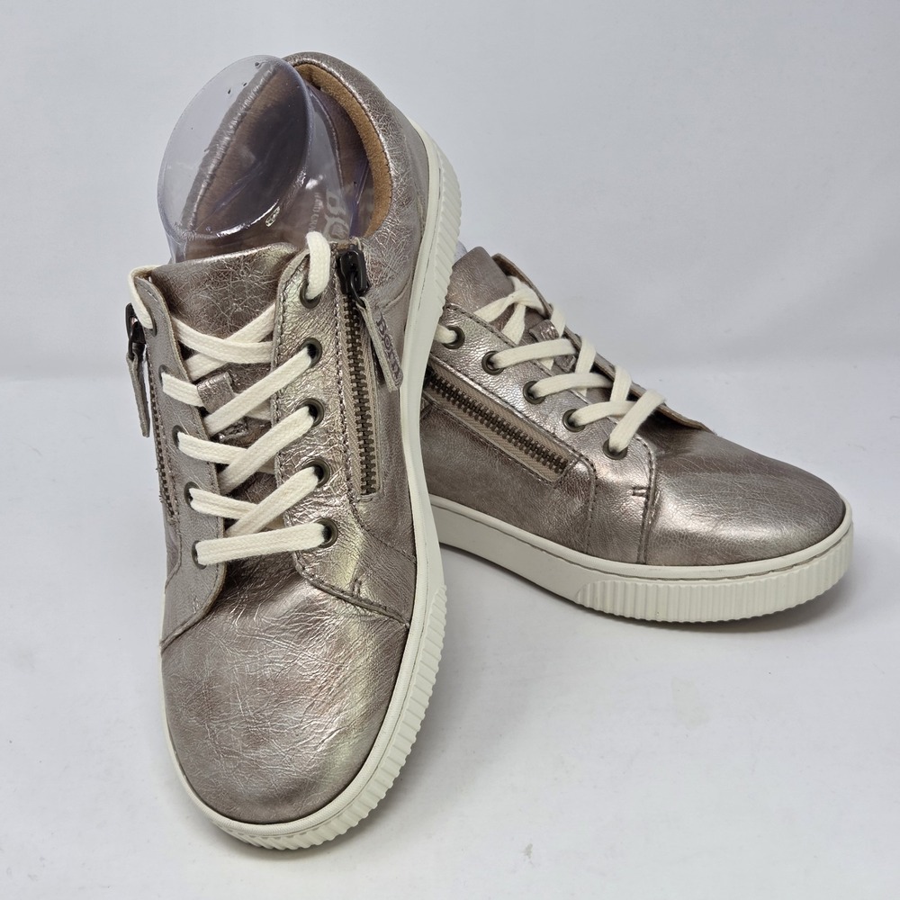 Born Women's Paloma Light Gold Panna Cotta Metallic Leather Sz 8 Sneaker Shoes